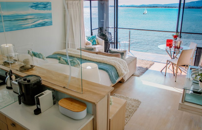 185 on Beach Boutique Suites and Apartments - Photo 32
