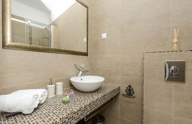 Apartments Franka Old Town - Photo 23