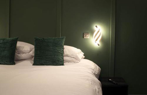 Central Bradford 1 Bed With Super King Bed Workspace WiFi & Netflix - Foto 12