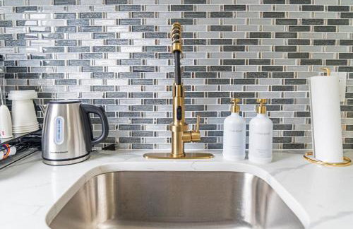 Style & Comfort 3 Rooms 15 min from NYC - Foto 19