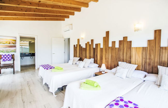 4 bedroom House in Maria de la Salut with private pool and garden - Photo 17