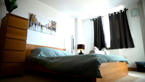 The Comfort Hub - Leeds Train Station - Foto 3