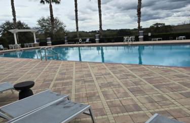 Home away from Home - Photo 5