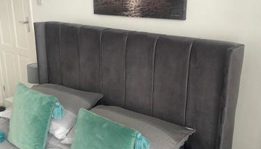 BeRo Bungalow with a hot tub & a large garden! - Foto 5