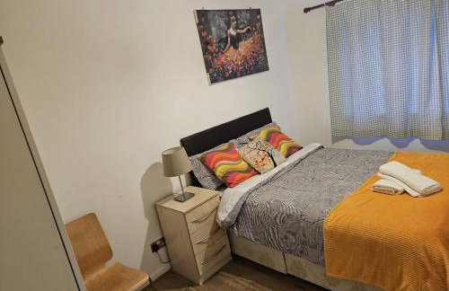 Modern 2-Bed Apt Near Hospital and University of Birmingham - Photo 5