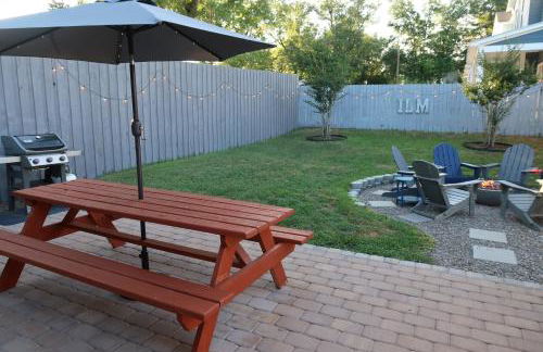 Downtown 3BR Gem - Hot Tub - Covered Parking - Fenced Yard - Foto 24