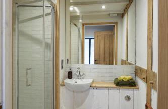 Kin Ludlow Rooms - Photo 32