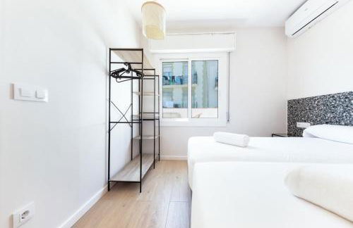 AinB Barcelona Sants Apartments - Foto 18