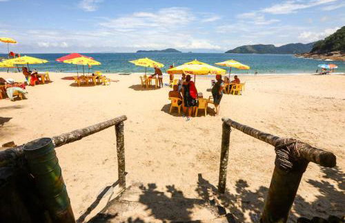 Casa Pé na Areia Condomínio fechado com piscina resort na Sununga - Ubatuba - Foto 48