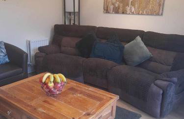 Silverstone White House - Photo 11