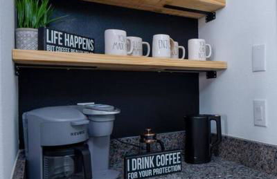 Modern Oasis! 3BR Townhouse in a Lagoon Community - Photo 5