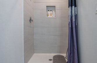 Stylish & Quiet 3BD Sleeps 8 Near Stadium & Downtown - Foto 4