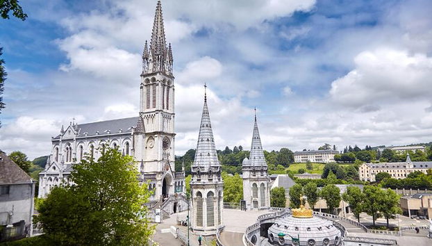 Best Intro to Lourdes in 2 hours with a Local - Photo 2
