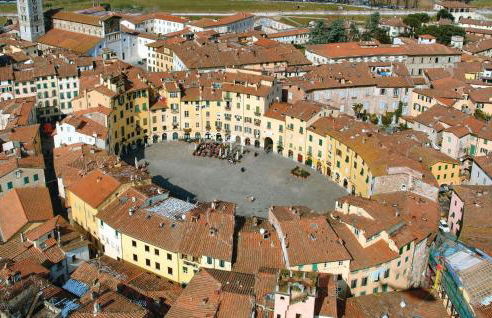 Stunning Home In Castelvecchio Di Comp - Foto 33