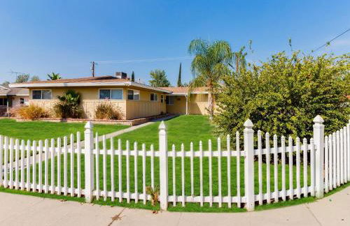 5 Bedroom Charmer in Granada Hills - Foto 17