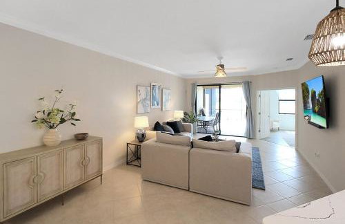 Gorgeous Lakefront Villa in Gran Paradiso - Seabird Villa - Photo 17