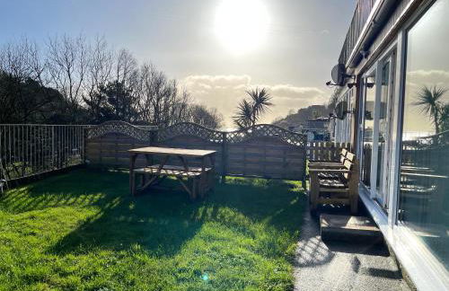 2 Bed Villa Sleeps 4 - Wifi, Garden, Sea Views - Foto 60