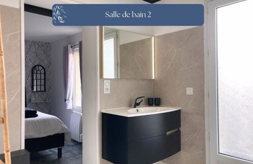 Grand Gîte Le Saule en Scie - 3 étoiles - Spa chauffé, 12 à 14 pers, jardin clos, 30 mn PuyduFou - Foto 31