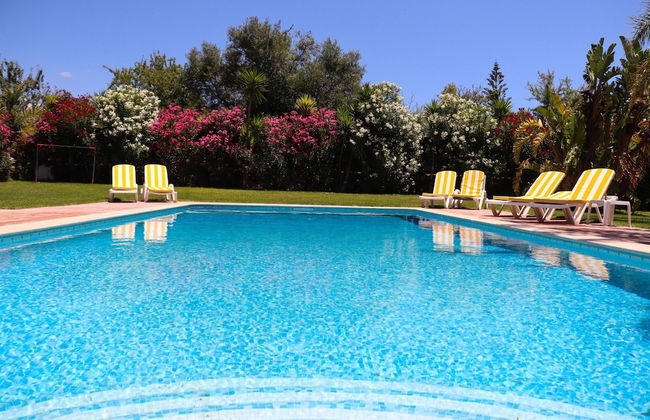 Idyllic Farm House With Huge Garden for 14pax - Foto 6