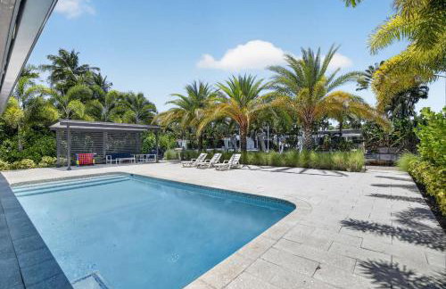 Waterfront Oasis with Private Pool - Foto 35