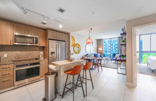 Modern Hotel with Pool & Gym in Prime Doral Location - Foto 12