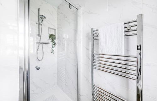 Rowan Lodge - Photo 5