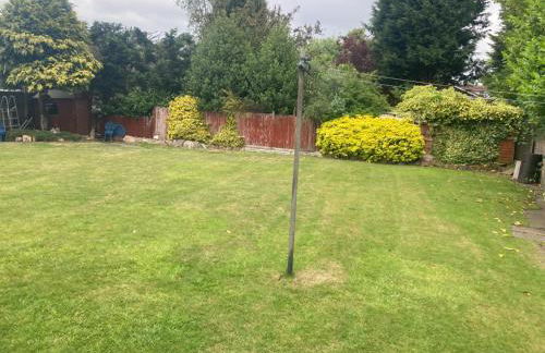 Studio Flat in Walsall with Option of Large Garden for Events - Foto 34