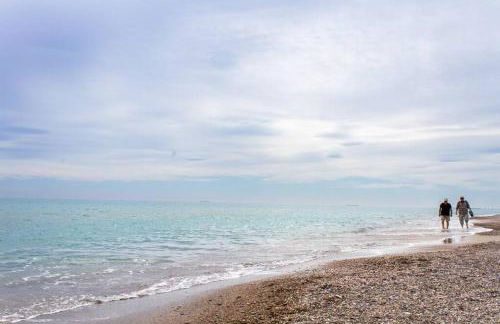 Tranquilidad a 2 minutos del mar - Foto 29