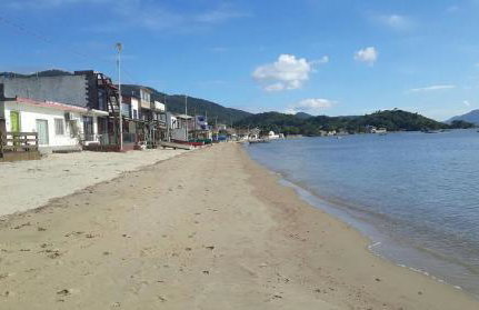 Apto na Praia João Rosa com vista Panorâmica para o Mar! 2 quartos, 2 camas de casal - Foto 25