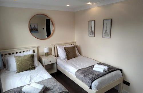 Wentworth Drive Contractor and family 3 bed Home Grantham with parking - Foto 14