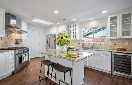 Modern 3BR Home in Napa with Hot Tub & Detached Office - Foto 9