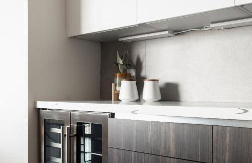 City Views! - Chic Jefferson Park Condo - Tesoro - Foto 9