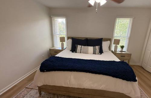 Aubie's Hangout - Walk to Downtown & Campus! - Foto 41