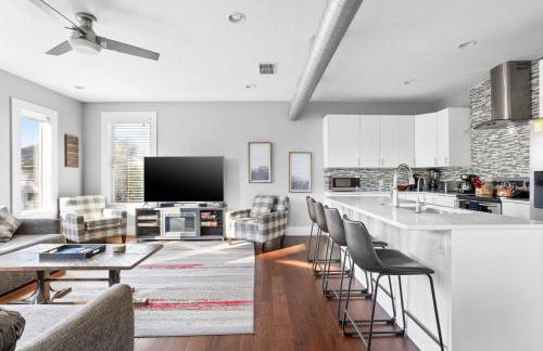 Spacious Home Garage Near Fountain Square-Family Friendly - Foto 20