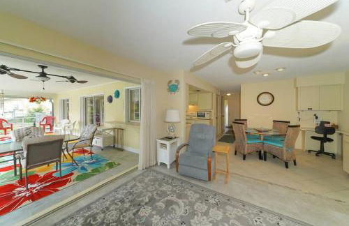 Huge Pool, Close to Beaches, Restaurants & Shops - Foto 9