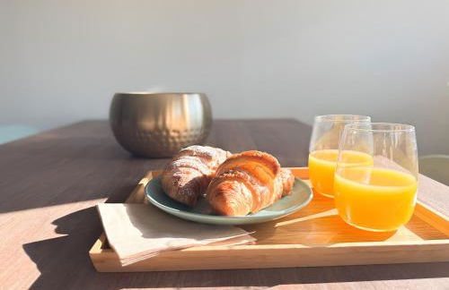 Arcimboldi's Nest - Close to Metro and Train - Foto 6