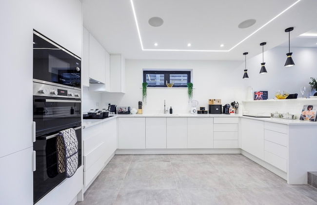 Lovely 4 Bedroom Home In Buckinghamshire - Foto 8