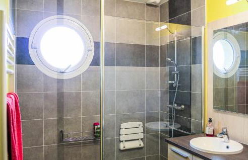 Nice Home In Pirou With House Sea View - Foto 19