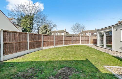 Grab a Deal Today! Massive Home For Contractors & Parking for 4 - Foto 15