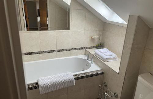 Cherry Blossom Cottage in Kettlesing - Photo 12