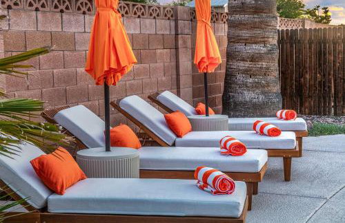 Disco Jungle with Fire Pit+Poolside TV+Yard Games - Photo 39