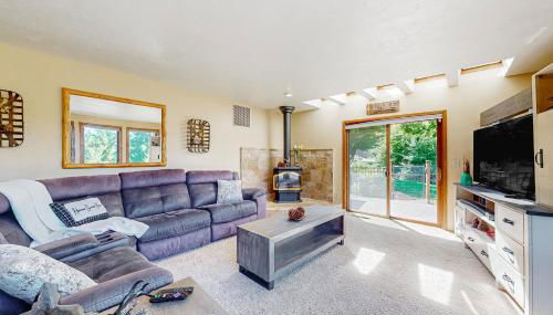 100 Yards to Foster Reservoir! Home with Hot Tub - Foto 5