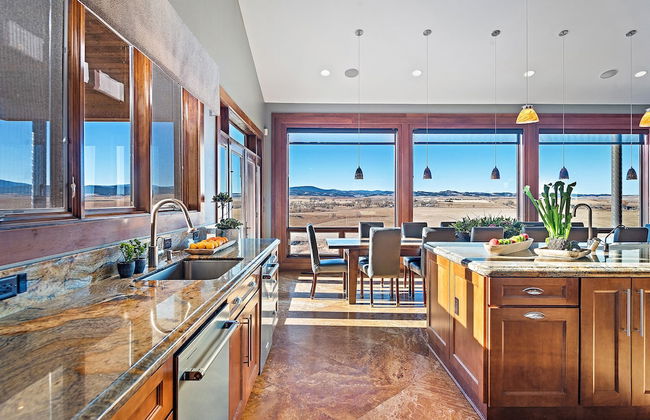 Raz Hideaway 7 Bedroom Mountain Ranch - Photo 8