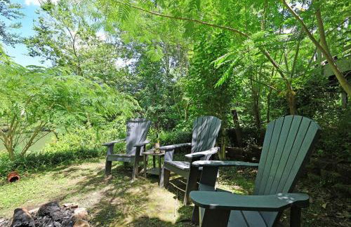 Dog Friendly Lakeside Escape with Hammock and Fire Pit - Foto 67