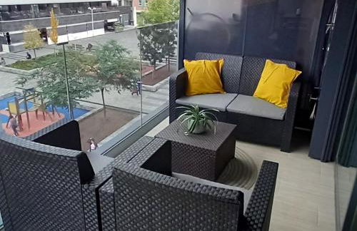 Rooftop pool near the beach and Barcelona - Photo 8