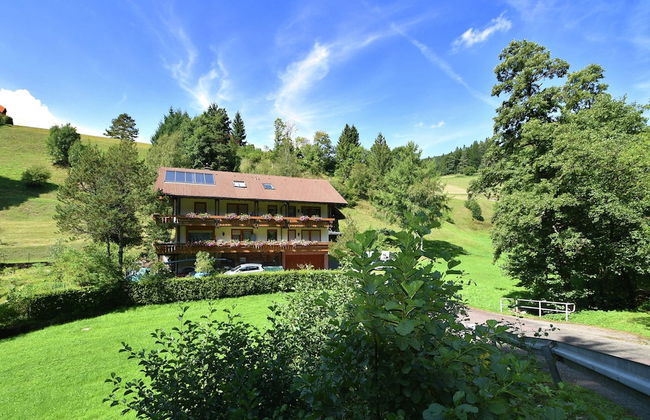 Comfortable Apartment in Baiersbronn With Balcony - Foto 15