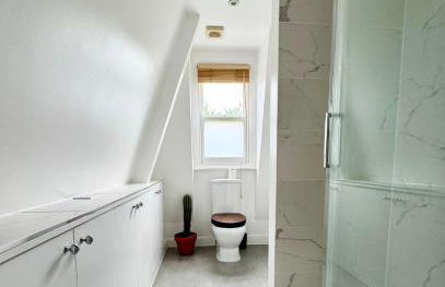 New! Spacious & Quiet 3 Bedroom House - Putney - Foto 19