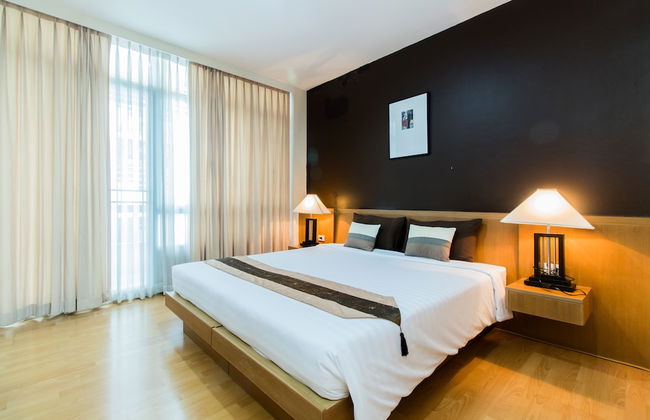 Silom convent garden - Photo 30