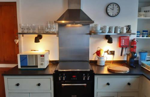 Corvus - Beautiful cottage half a mile from Mousehole - Photo 25