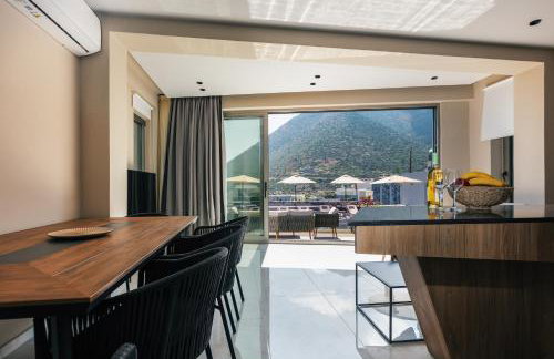Isla Villas & Suites - Photo 6